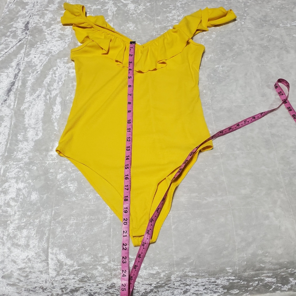 Socialite Yellow Ribbed Ruffle Bodysuit - Picture 7 of 8